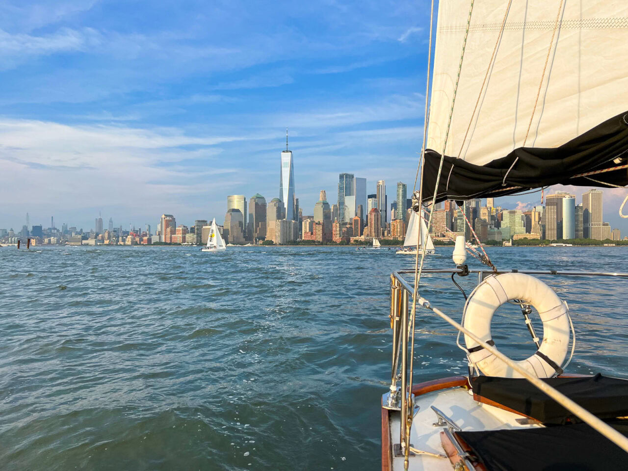 Boat ride on the Hudson River with Manhattan in the background