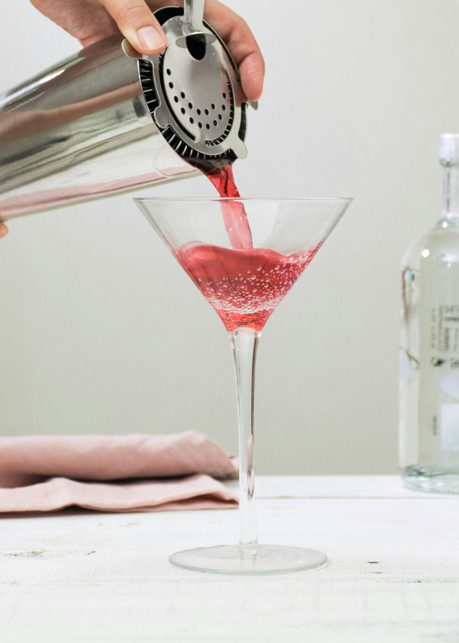 Cosmo cocktail