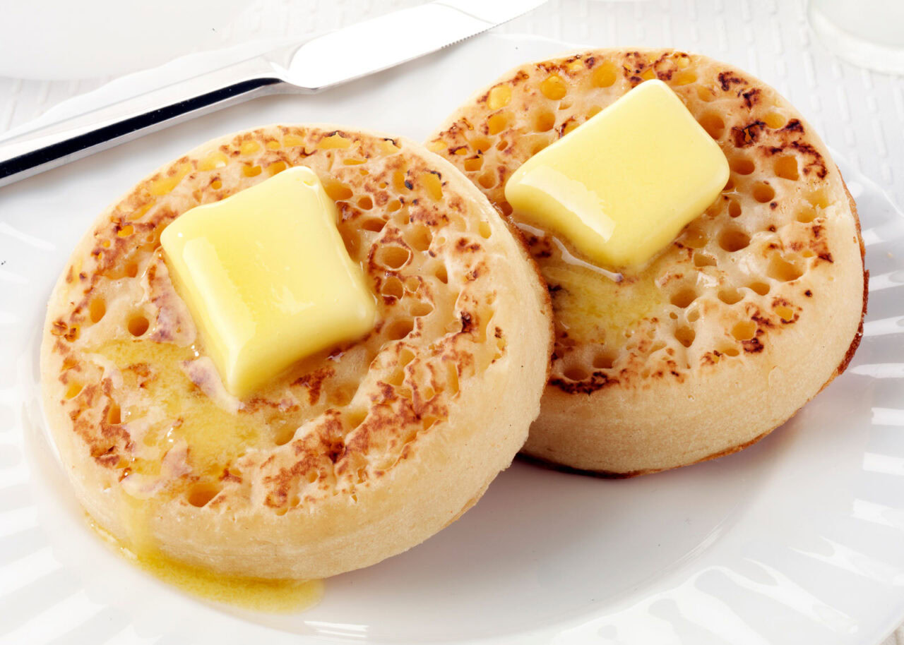 Crumpets with butter